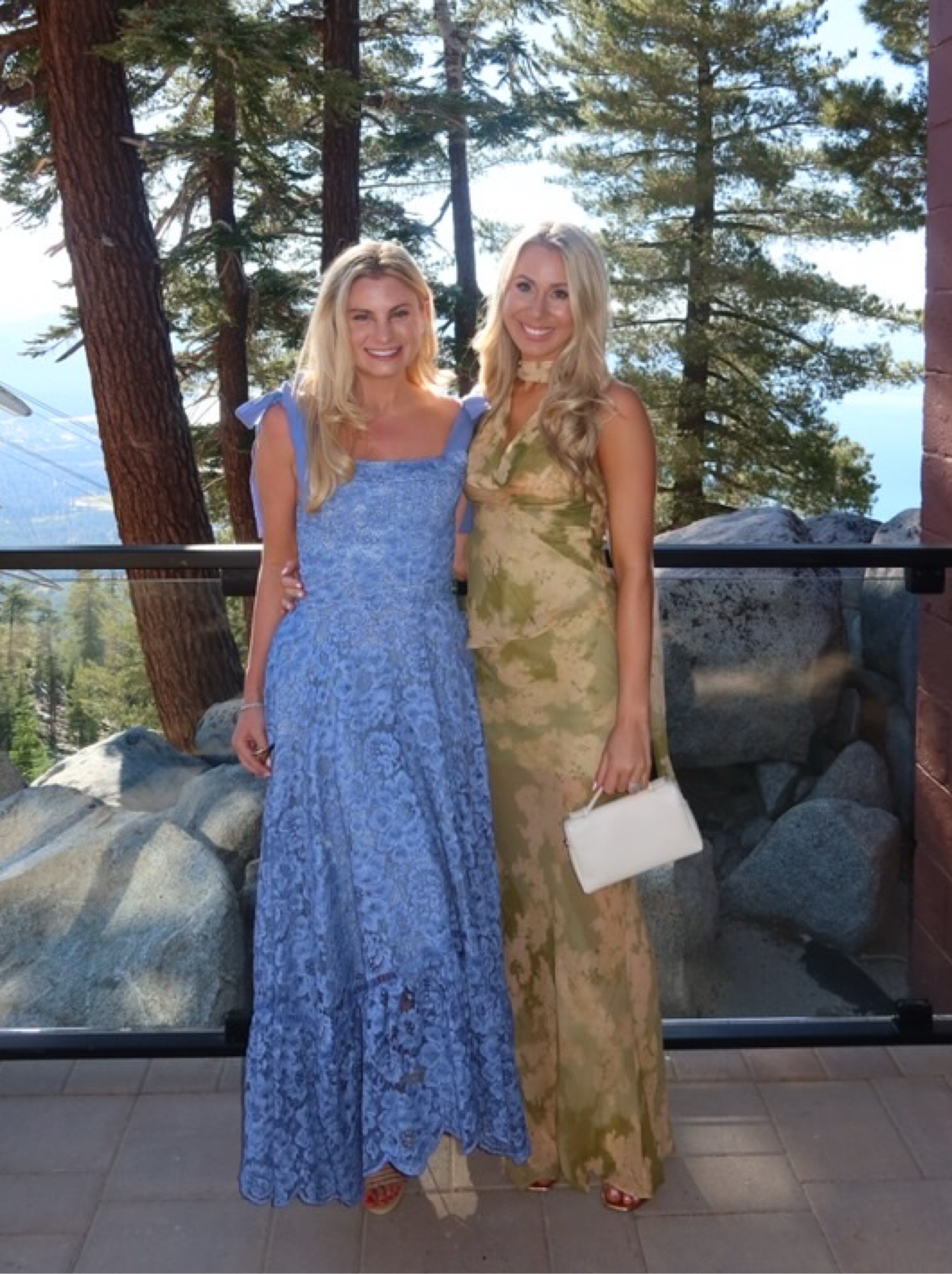 alice and olivia blue maxi dress & by Alice & Olivia UK size:14 Classic dressing Flirty meets classic in seasonless prints