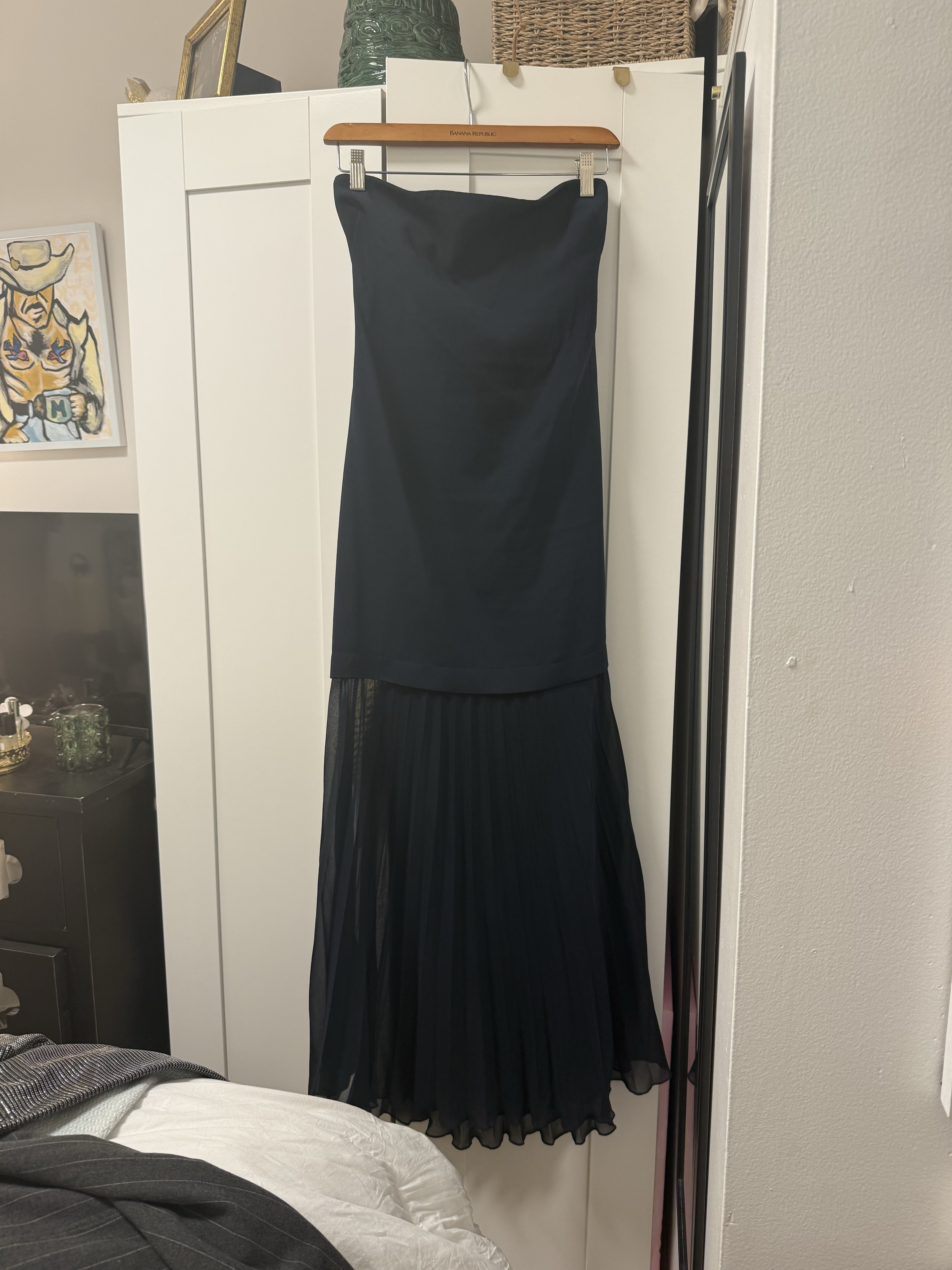 anthropologie pleated dress By Sleeveless V-Neck Maxi relaxed look while maintaining a polished feel Anthropologie Pleated Sleeveless Criss Cross