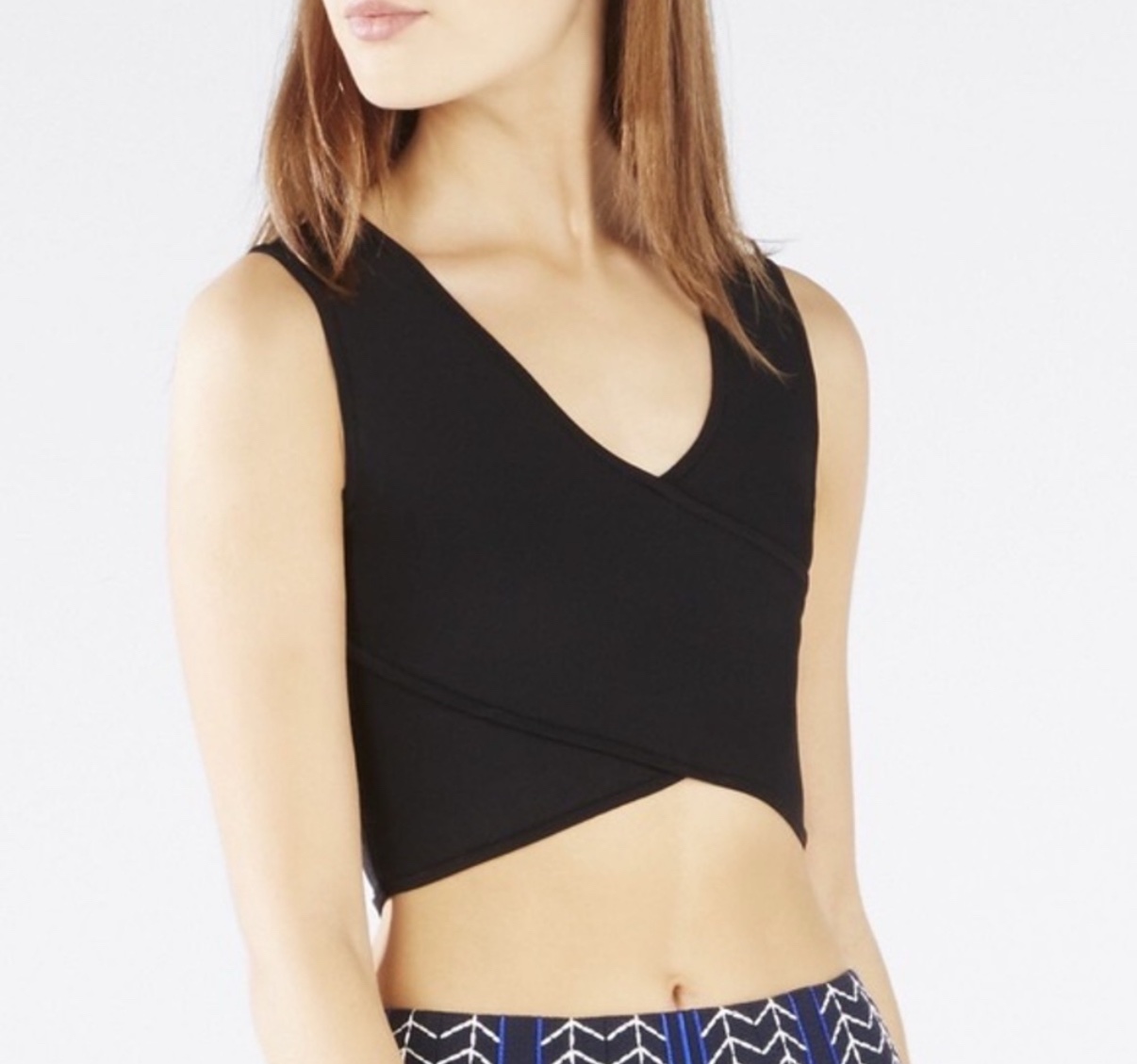 BCBG MAXAZRIA Janell Black Wrap Crop Top V-Neck