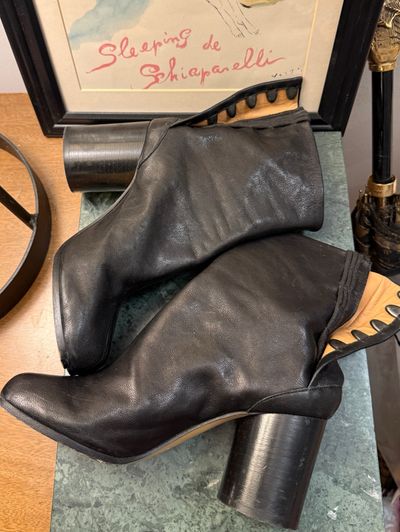 Margiela Tabi boots size 37 by Maison Martin Margiela | Pickle